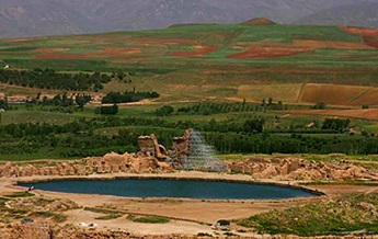 چشمه زندان سلیمان