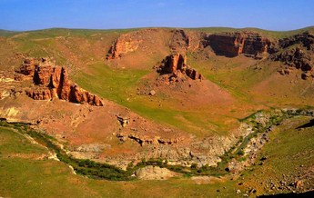 درههای کوهستان سهند